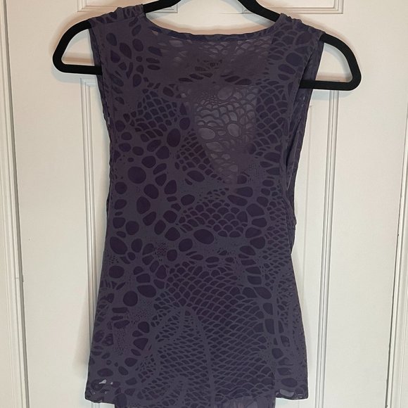 People's Liberation Top - Picture 4 of 4